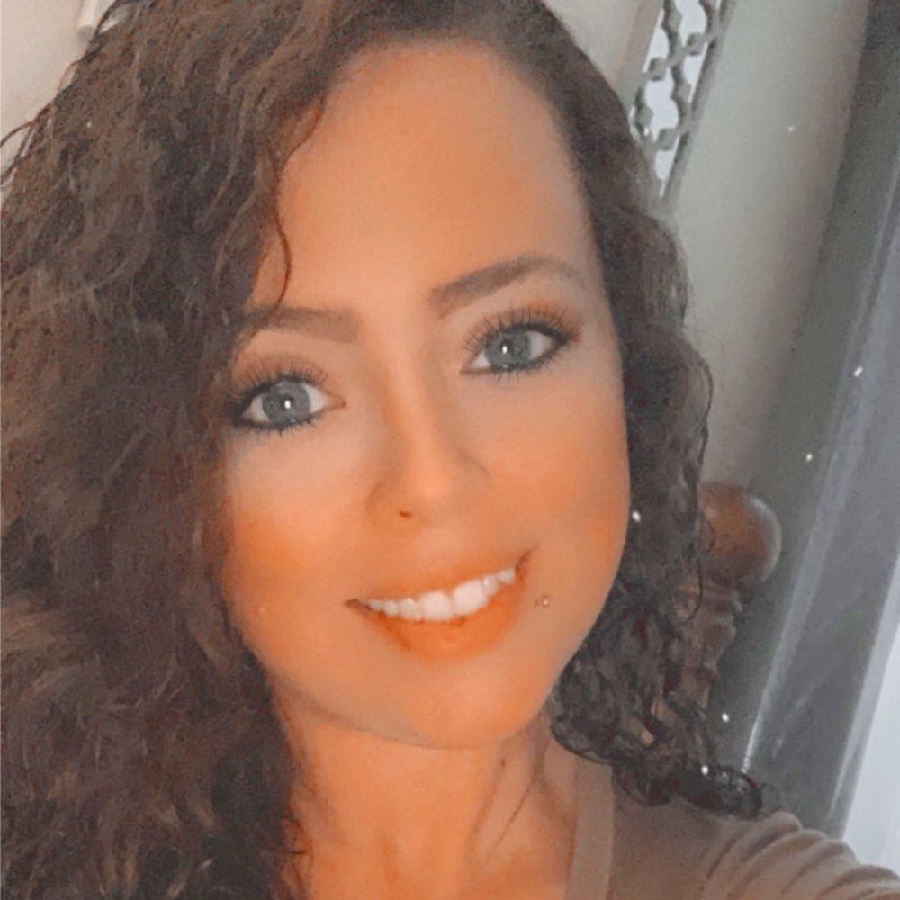 Meet your Posher, Natasha